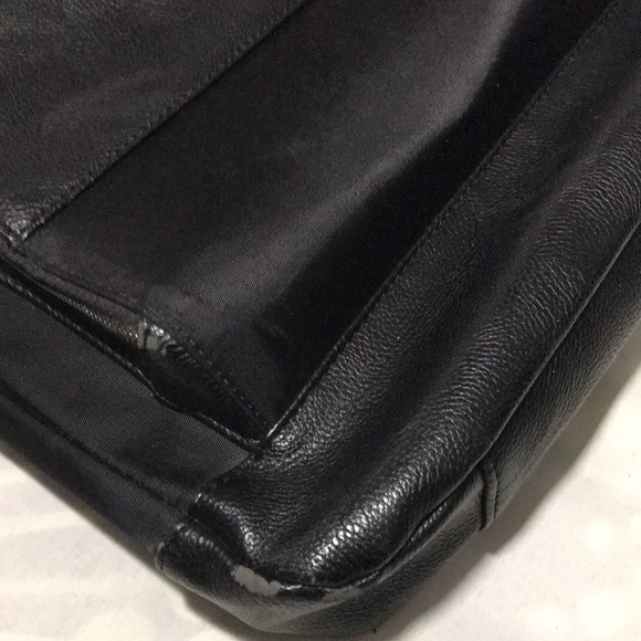 Guess Crossbody messenger bag - Picture 4 of 10